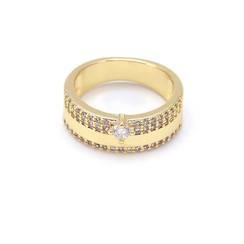 गोल्ड प्लेटेड एंटीक वेडिंग रिंग