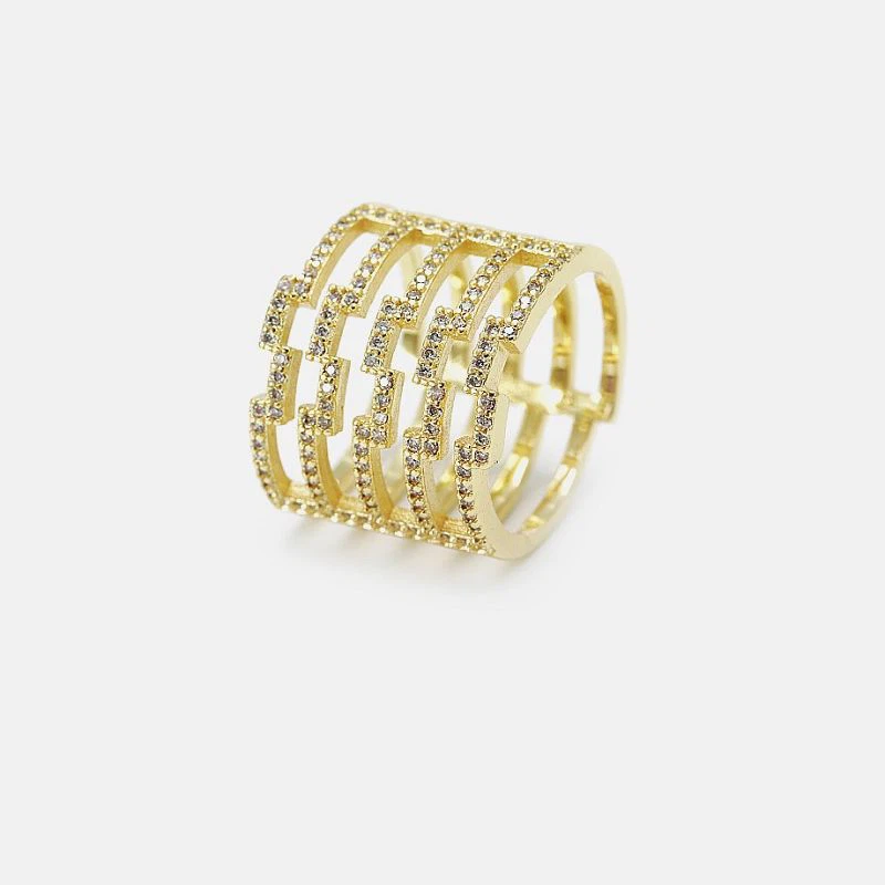 सोना मढ़वाया तितली पशु अंगूठी