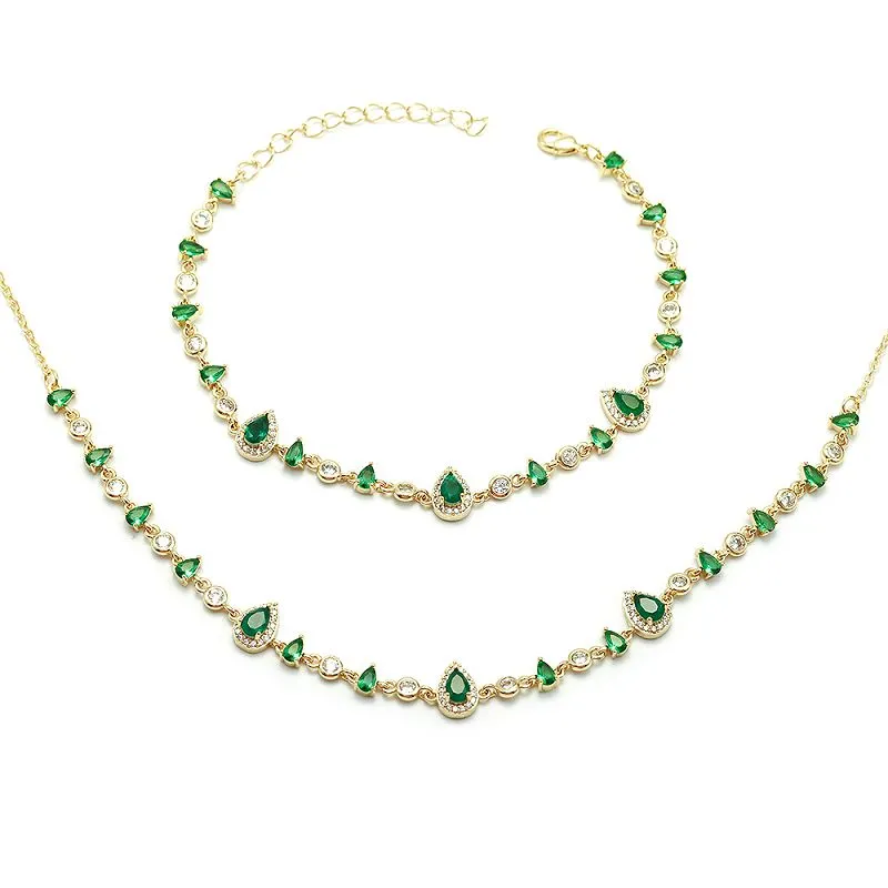 नाशपाती के आकार का महिला आभूषण सेट