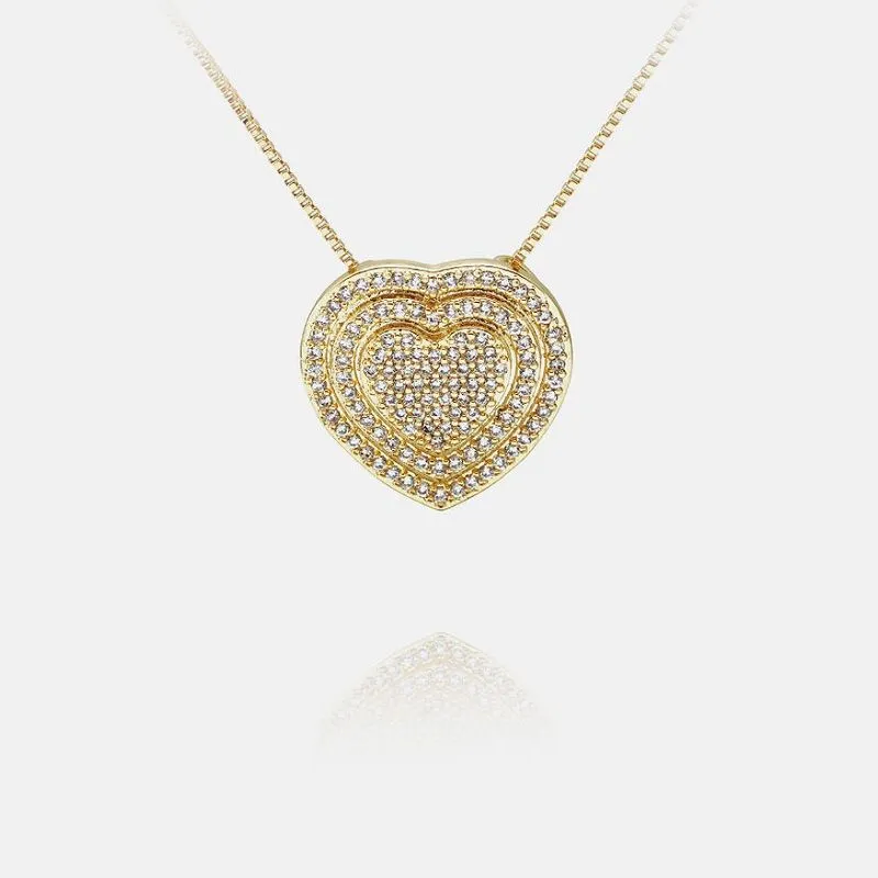 अनोखा जिक्रोन हार्ट पेंडेंट